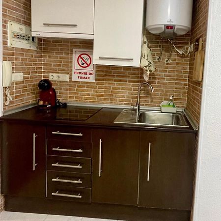 Studio Flat 150M Away From Beach Torrevieja Buitenkant foto