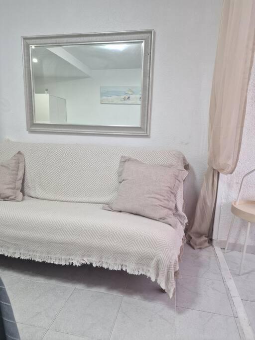 Studio Flat 150M Away From Beach Torrevieja Buitenkant foto