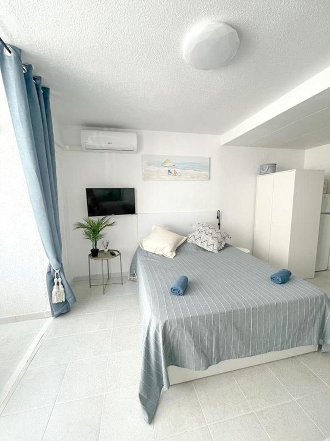 Studio Flat 150M Away From Beach Torrevieja Buitenkant foto