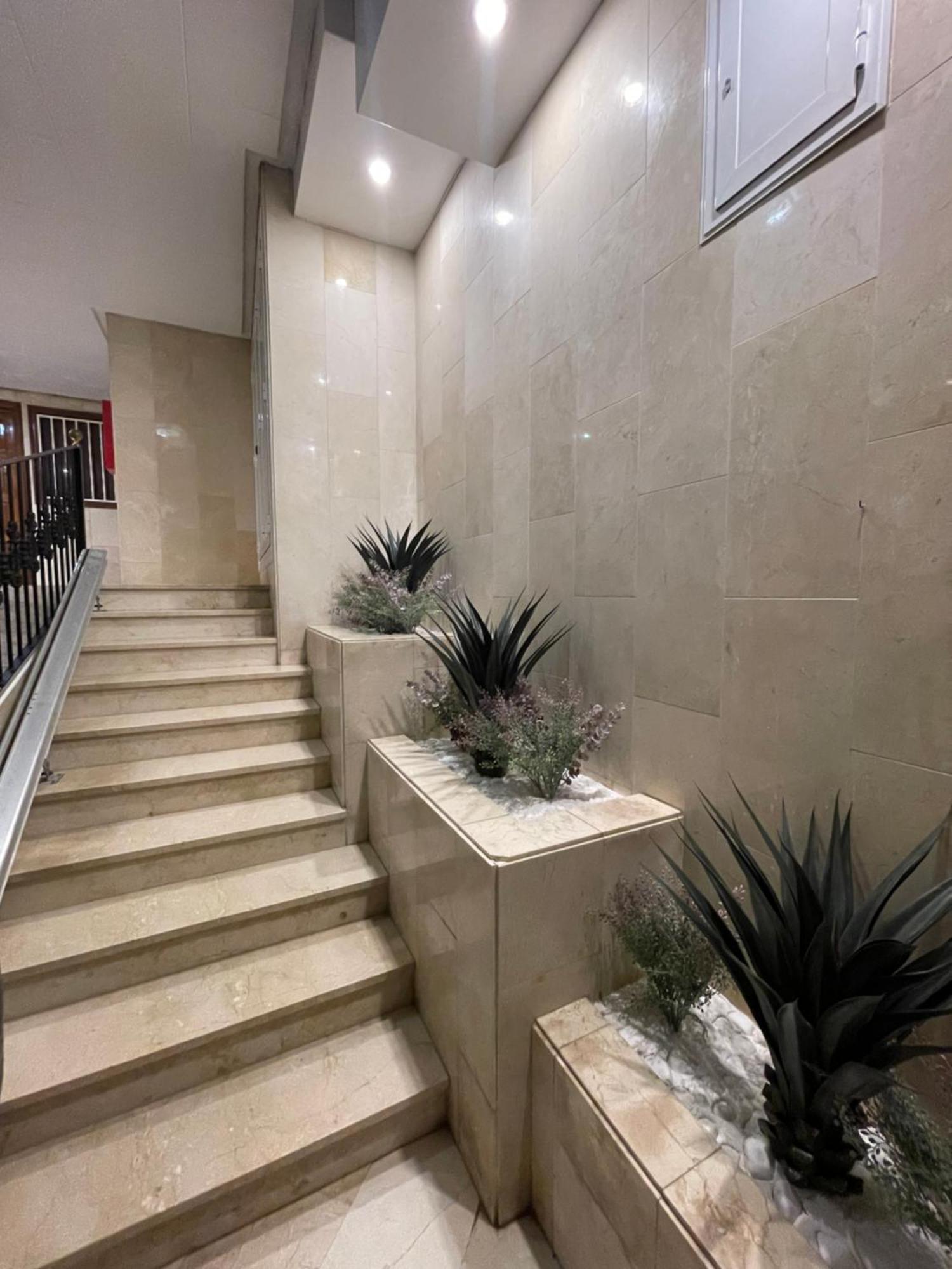 Studio Flat 150M Away From Beach Torrevieja Buitenkant foto
