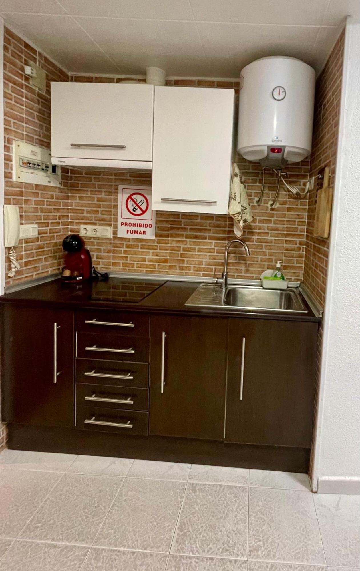 Studio Flat 150M Away From Beach Torrevieja Buitenkant foto